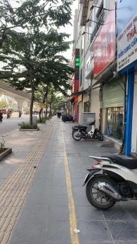 Bán Nhà Mặt Phố Đại La 2 Bà Trưng 55m2-5T 1 SỔ 1 Chủ 29,7 Tỷ Đại La Có Thương Lượng.