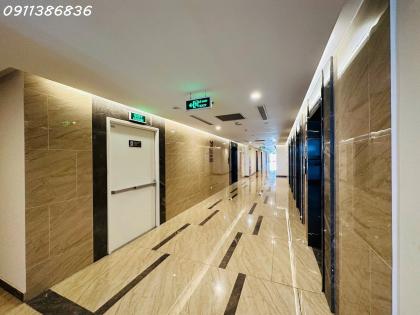 ????VIP????Căn góc Tòa M2 Vinhomes METROPOLIS Liễu Giai 122m2, 3PN đẳng cấp, 26 tỷ