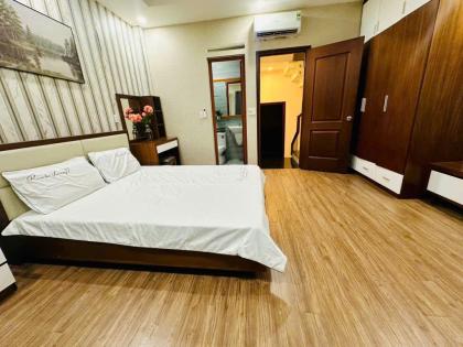 Bán nhà 5 tầng tặng vị trí đẹp hẻm 29 Nguyễn Văn Khối 60m2(5x12) tặng NT ở ngay 11.2 tỷ