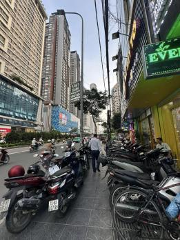 Bán Nhà Mặt Phố Lê Văn Lương Cầu Giấy 51m2-5T 5m Vỉa Hè 29,5 Tỷ Có Thương Lượng.
