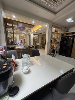 Bán Nhà P/Lô 2 Ô Tô Tránh Nguyễn Ngọc Vũ Cầu Giấy 133m2-3T MT7m 45,8 Tỷ Có Thương Lượng.