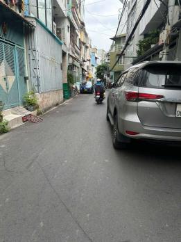 Bán nhà mặt tiền Phùng Văn Cung -  ngay Thích Quảng Đưc, 3,1x7,5m, 5 T - 3PN, 7,3 tỷ.