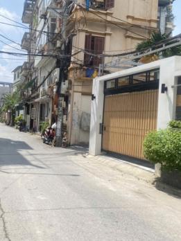 HÀNG HOT. BÁN NHÀ VŨ ĐỨC THẬN VIỆT HƯNG, Ô TÔ TRÁNH, GA RA Ô TÔ, KINH DOANH, GIÁ HỜI