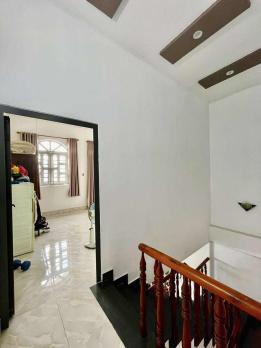 NHÀ 2 TẦNG BTCT MỚI TINH NGANG LỚN GẦN 5M. 54M2 GẦN SIÊU THỊ METRO. GIÁ RẺ CHỈ 3.X TỶ TL
