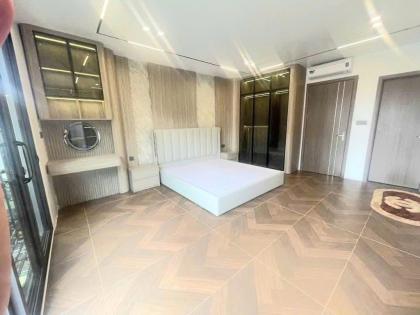 CÓ 102. BÁN NHÀ PHÚC ĐỒNG, CẠNH VINHOME RIVERSIDE, GA RA, THANG MÁY, GIÁ MỀM
