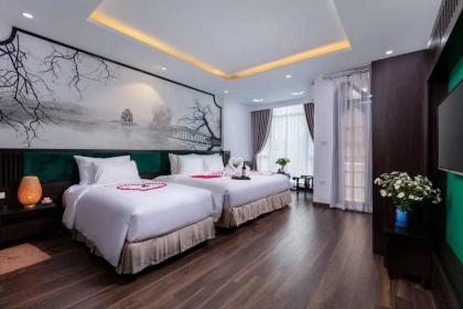 Bán Nhà Mặt Phố Ngõ Trạm Hàng Da Hoàn Kiếm 71m2-7T MT4,6m Vỉa Hè 68 Tỷ Có Thương Lượng.