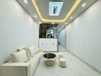 Bán nhà đường Khương Trung, Thanh Xuân, nhà đẹp 3 mặt thoáng, 8 phòng ngủ, vừa ở vừa cho thuê