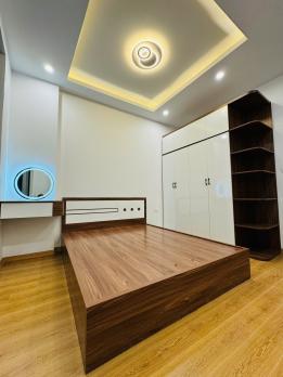 Bán nhà đường Khương Trung, Thanh Xuân, nhà đẹp 3 mặt thoáng, 8 phòng ngủ, vừa ở vừa cho thuê