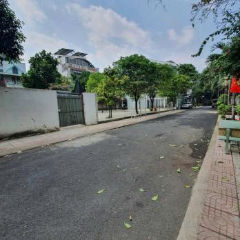 NHÀ TRỆT 3 LẦU (8X17) MẶT TIỀN 10M ĐÔNG HƯNG THUẬN 10, Q12