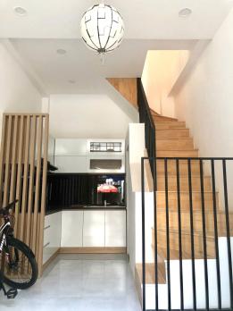 Chỉ 2 tỷ 450 sở hữu nhà 3 tầng HXH Quận 6 tặng nội thất cao cấp.