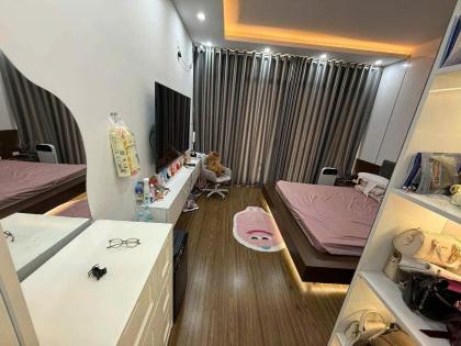 Mặt phố Kim Giang sầm uất gần phố Khương Đình, Vũ Tông Phan 50m2 chỉ 15.x tỷ.LH 0989626116