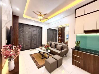 Bán nhà đường Khương Đình, Thanh Xuân, nhà đẹp full nội thất, cực gần ô tô