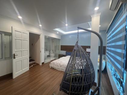 Bán Nhà Phố Lò Sũ Hoàn Kiếm 37m2-6T MT6m 1 SỔ 1 CHỦ 16,9 Tỷ Có Thương Lượng.
