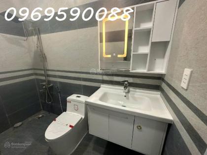 Nhà 3 tầng, 1/ P.Sơn Kỳ, Q.T.Phú, gần Trường học 77 m2 (4,3x19), chỉ  6 tỷ