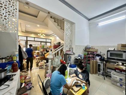 GẤP bán nhà 5 lầu hẻm 380 Phạm Văn Chiêu ngang 5m 85m2 KD đa nghề gần chợ chỉ 9.4 tỷ.