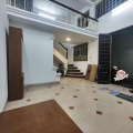 Cho thuê nhà Nhà Ngọc Khánh -Đê La Thành Diện tích 33m x 2.5 tầng, mặt tiền 6m,giá 8 triệu.