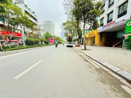 Bán Nhà Mặt Phố Lạc Long Quân Tây Hồ 118m2-4T 5m Vỉa Hè 46,6 Tỷ Có Thương Lượng.