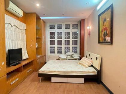 Bán nhà lô góc Nguyễn Chí Thanh 2 thoáng, gần ô tô, kinh doanh nhỏ, 30mx6 tầng. 8.7 tỷ