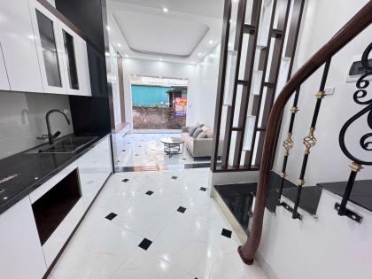 BÁN NHÀ 5T MỚI, MẶT TIỀN RỘNG TẠI QUANG TRUNG - HÀ ĐÔNG
