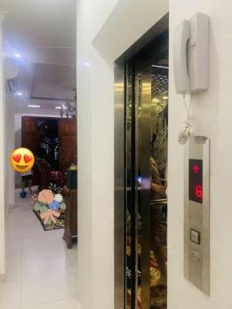 Quận 1 - Bán gấp nhà hẻm xe ôtô TPHCM, gần Chợ Bến Thành, có thang máy