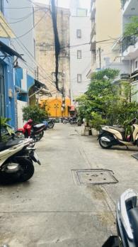 Quận 1 - Bán gấp nhà hẻm xe ôtô TPHCM, gần Chợ Bến Thành, có thang máy