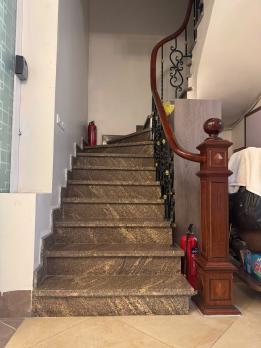 Bán nhà Liễu giai, diện tích 100m x 9 tầng, mặt tiền5.4m, giá 68 tỷ.