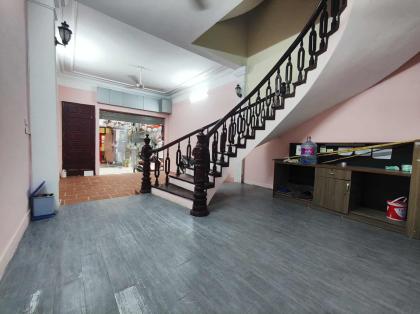 Cho thuê nhà ngõ 371 Kim Mã, Diện tích 75m x 3,5 tầng, mặt tiền 5.5m, giá 25 triệu