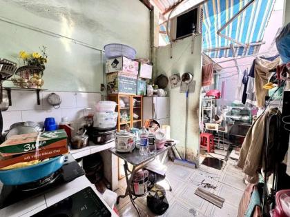 Bán nhà Mặt tiền Trần Bình Trọng - giao Nguyễn Văn Đậu, 3,5x20m, cấp 4, giá đầu tư 7,7 tỷ.