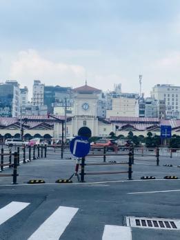 Quận 1- Bán gấp căn hộ mặt tiền, trung tâm TPHCM, ngay Chợ Bến Thành, giá tốt
