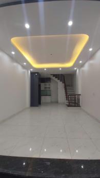 BÁN NHÀ CẠNH BỂ BƠI ĐA SỸ KIẾN HƯNG - 5 TẦNG - 2 MẶT THOÁNG - GIÁ CHỈ 6.x TỶ
