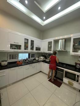 SÁT MT! Bán Nhà 5 Tầng Cực Đẹp Phan Xích Long, 48m2, 8.3 Tỷ TL