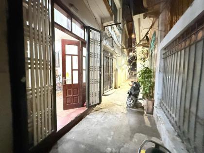 Bán nhà riêng 5 tầng Phan Đình Giót Thanh Xuân diện tích 40m² giá 10.3 tỷ ở ngay nội thất cao cấp