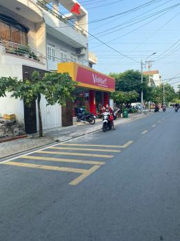 BÁN NHÀ + XƯỞNG (8.15x21) HXT 1/ PHAN VĂN HỚN, GẦN CHỢ ĐẠI HẢI CHỈ 10,5 TỶ