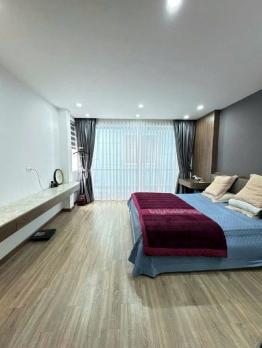 BÁN NHÀ NGUYỄN SƠN GIA THỤY, LÔ GÓC, GARA Ô TÔ CAMRY, THANG MÁY, TẶNG NỘI THẤT TIỀN TỈ, GIÁ MỀM