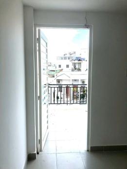 Chỉ 2 tỷ xíu có nhà 3 tầng  đẹp Quận 6 thông Bà Hom.