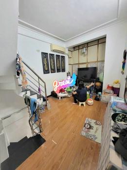 BÁN NHÀ PHỐ CỔ, HỘ KHẨU HOÀN KIẾM, NHÀ ĐẸP 5 TẦNG, SỔ RIÊNG, CHỈ HƠN 5 TỶ