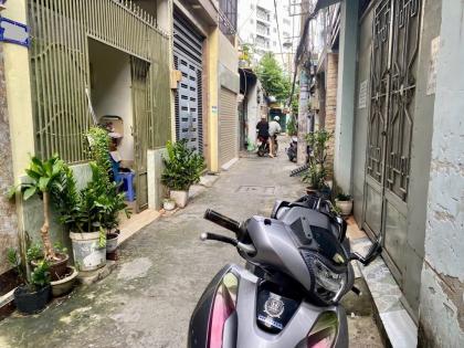 Bán nhà Trần Văn Quang 3 tầng sân thượng hơn 1 tỷ có SHR