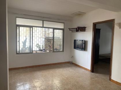 Bán Nhà Mặt Phố Hoàng Ngân 41m2-2T MT5,9m Vỉa Hè 13,9 Tỷ Hoàng Ngân Có Thương Lượng.