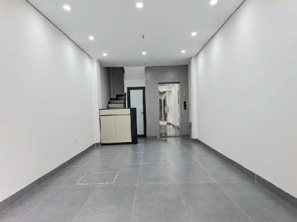 BÁN NHÀ THẠCH BÀN LONG BIÊN, PHÂN LÔ, Ô TÔ VÀO NHÀ, THANG MÁY, TẶNG NỘI THẤT CHẤT, GIÁ MỀM