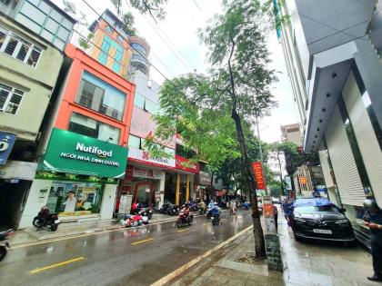 Bán Nhà Mặt Phố Đội Cấn Ba Đình 114m2-5T MT5,6m LÔ GÓC 65 Tỷ Đội Cấn Có Thương Lượng.