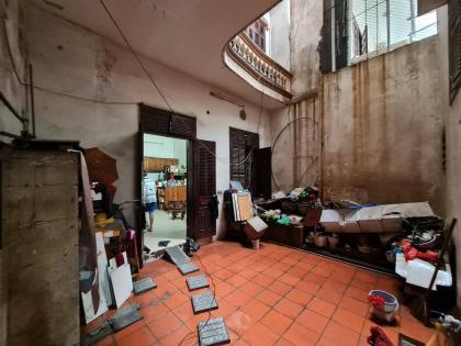 Bán Nhà Mặt Phố Đội Cấn Ba Đình 114m2-5T MT5,6m LÔ GÓC 65 Tỷ Đội Cấn Có Thương Lượng.