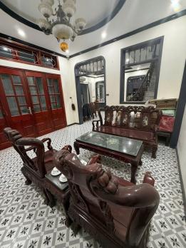 Bán Nhà Mặt Phố Đội Cấn Ba Đình 114m2-5T MT5,6m LÔ GÓC 65 Tỷ Đội Cấn Có Thương Lượng.