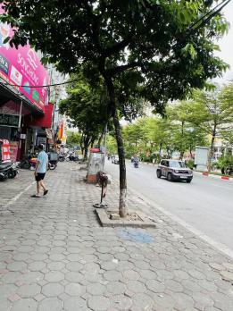 Bán Nhà Mặt Phố Nguyễn Phong Sắc Cầu Giấy 61m2-4T MT5m Vỉa Hè 36,5 Tỷ Có Thương Lượng.
