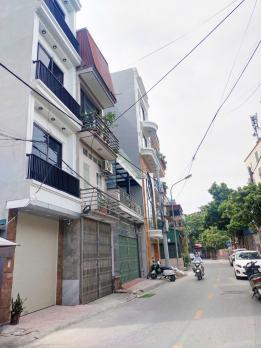 BÁN NHÀ SÀI ĐỒNG, LONG BIÊN, KINH DOANH , GARA Ô TÔ CAMRY, THANG MÁY, Ô TÔ TRÁNH, NGÕ NHƯ PHỐ, CÓ 8.x TỶ