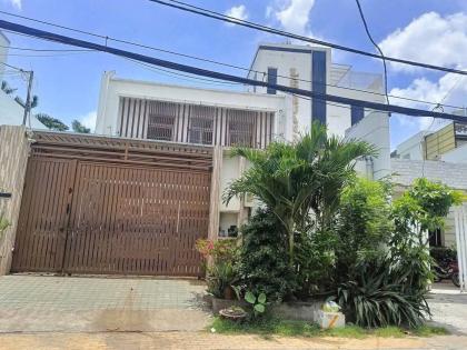BÁN NHÀ SHR (10x37) – MẶT TIỀN BÀ TRIỆU, HÓC MÔN – VỊ TRÍ ĐẸP NGAY BV HÓC MÔN