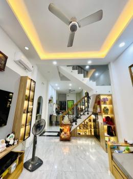 BÁN NHÀ ĐƯỜNG PHAN ĐĂNG LƯU - KHU PHAN XÍCH LONG - 50 M2 - 4 TẦNG - NHÀ ĐẸP Ở NGAY CÁCH 20 MÉT LÀ MẶT TIỀN ĐƯỜNG