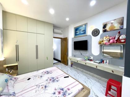 BÁN NHÀ ĐƯỜNG PHAN ĐĂNG LƯU - KHU PHAN XÍCH LONG - 50 M2 - 4 TẦNG - NHÀ ĐẸP Ở NGAY CÁCH 20 MÉT LÀ MẶT TIỀN ĐƯỜNG