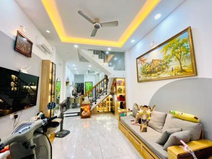 BÁN NHÀ ĐƯỜNG PHAN ĐĂNG LƯU - KHU PHAN XÍCH LONG - 50 M2 - 4 TẦNG - NHÀ ĐẸP Ở NGAY CÁCH 20 MÉT LÀ MẶT TIỀN ĐƯỜNG