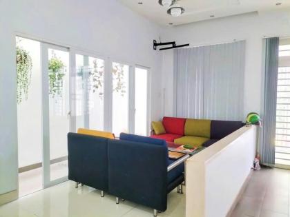 Bán nhà lô góc hẻm 8m Lạc Long Quân, gần CHợ Vải Tân Bình, 6,8x17,5m, 3 Tâng, 13,8 tỷ.