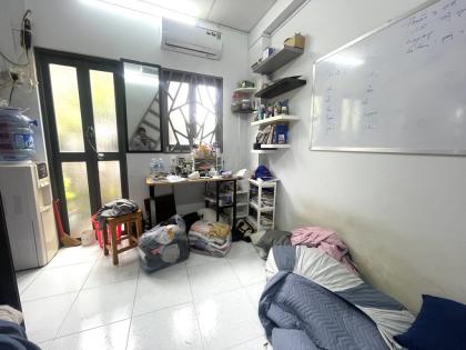 Bán nhà hẻm thông CMT8 2PN hơn 1 tỷ SHR